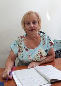 Ведущий специалист по кадрам Кокшарова Валентина <br>Анатольевна