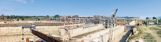 Одна из важнейших водохозяйственных строек на<br>рубеже веков, 1986–2006 годы. Строительство <br>Тиховского вододелительного гидроузла, последнего <br>в каскаде сооружений Нижней Кубани